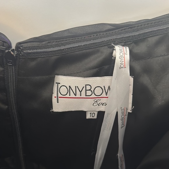 Tony Bowls formal evening gown - Picture 3 of 4